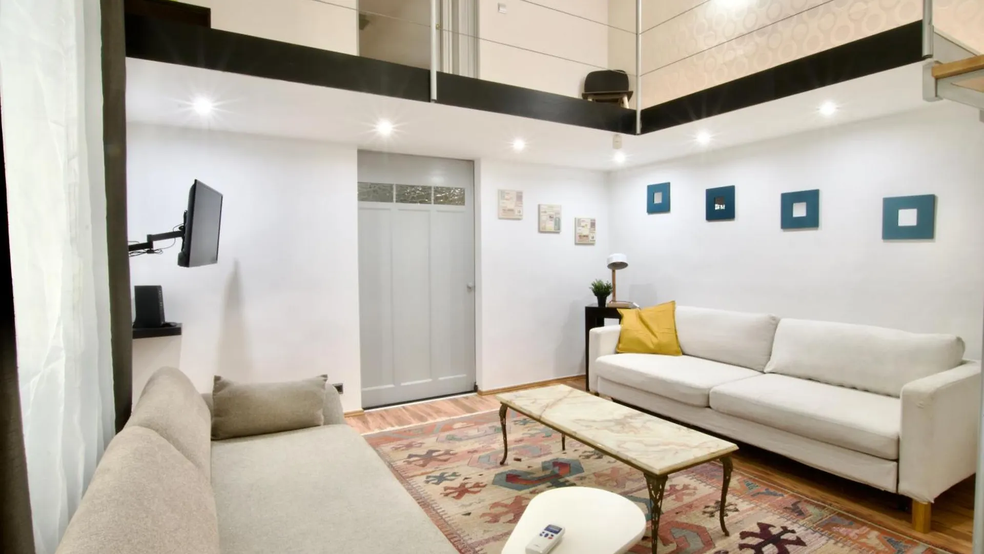 Standard Apartment By Hi5- Kazinczy 2 Bedroom Budapest 0*,  Hungary
